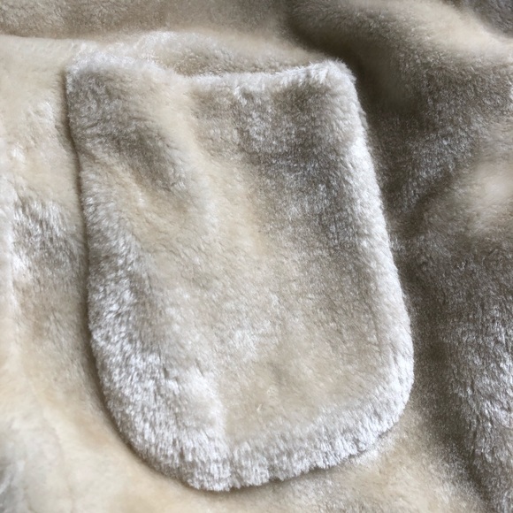 🏷 Abercrombie & Fitch  Teddy Coat | NWT - Picture 6 of 8